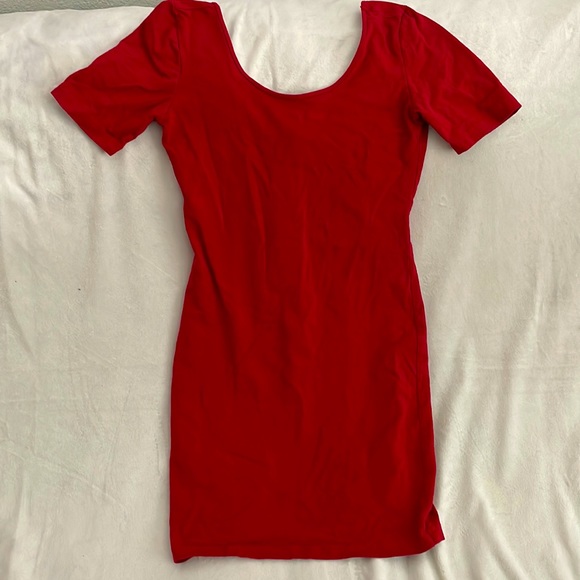 Forever 21 Dresses & Skirts - Red bodycon dress (M)